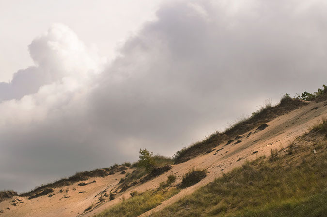 parallel%20dune%20and%20clouds